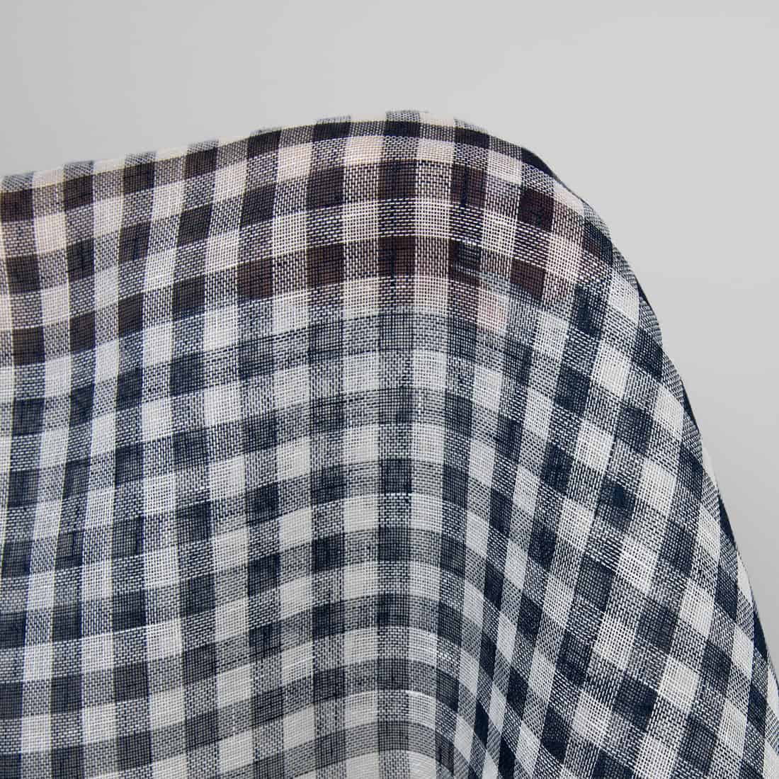 Leinenstoff in Schachbrett-Karo transparent milchweiß-blauschwarz