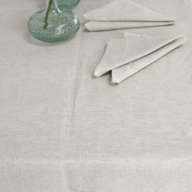 LUNA LAIT beige Halbleinen-Tischdecke und passende Servietten