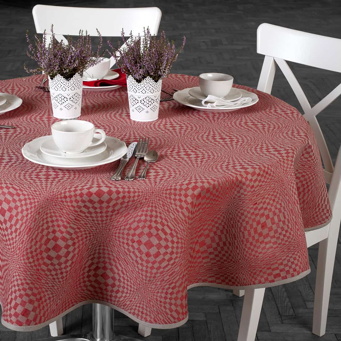 COSMOS runde (ovale) rote Tischdecke