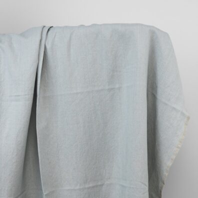 Grüngraues Halbleinen vorgewaschen