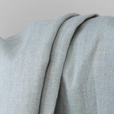 Grüngraues Halbleinen vorgewaschen, weich, geschmeidig