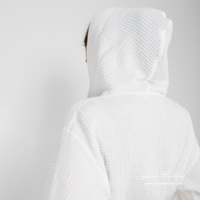 Weißer Waffelpikee-Bademantel für Damen