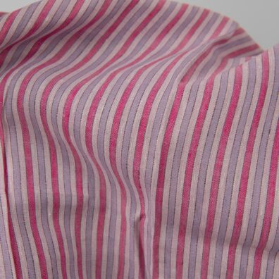 Leinenstoff lila-rosa vertikal gestreift