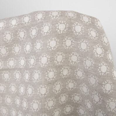 Hellgraues Jacquard-Halbleinen mit Sonnenmuster zum Nähen von Kleidung und Heimtextilien geeignet