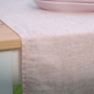 BONA Leinentischläufer rosa-weiß in Fischgratbindung, aus gewaschenem Stoff angefertigt