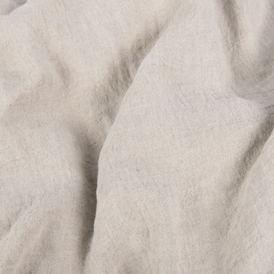 Leinenstoff hellgrau breit vorgewaschen.