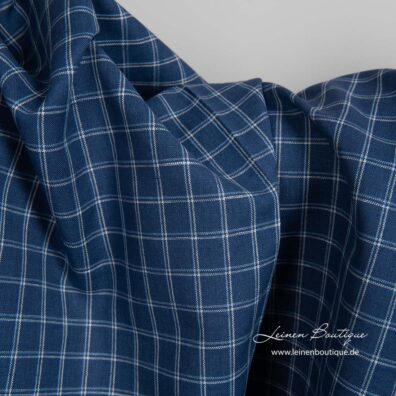 Halbleinen dunkelblau mit Karos in Himmelblau und Weiß