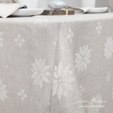 Jacquard Tischdecke aus naturgrauen und weißen Garnen, mit Sternen