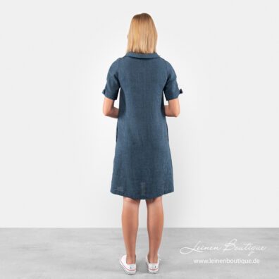 Blau gestreiftes Leinenkleid, Rücken