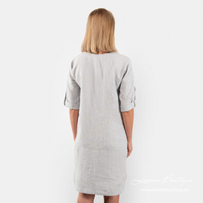 Hellgraues Leinenkleid, Rücken