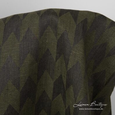 Leinenstoff mit dem geometrischen Muster aus dunkelgrauem und grünem Garn