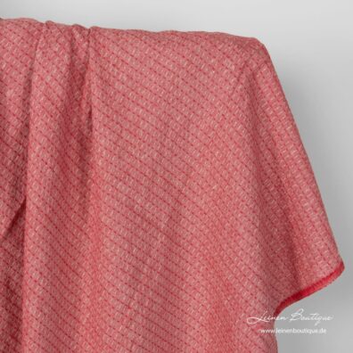 Leinenstoff rot gemustert, gewaschen