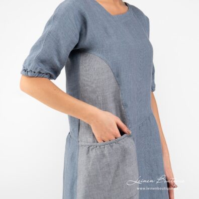 Leinenkleid blau mit einer Tasche an der Seite
