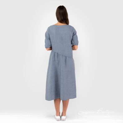 Leinenkleid blau, mit asymmetrischer Taillenlinie