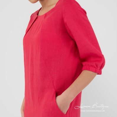 Leinenkleid rot, mit leicht gerafften 3/4 Ärmeln