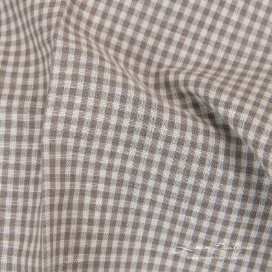 Leinen-Baumwollstoff mit bräunlichen, leicht ins Graue gehenden Karos