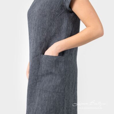 Leinen Kleid blau gestreift, mit aufgesetzten Taschen vorne