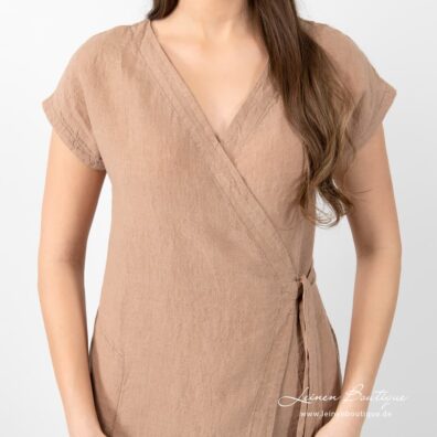 Leinenwickelkleid taupe mit kurzen Ärmeln