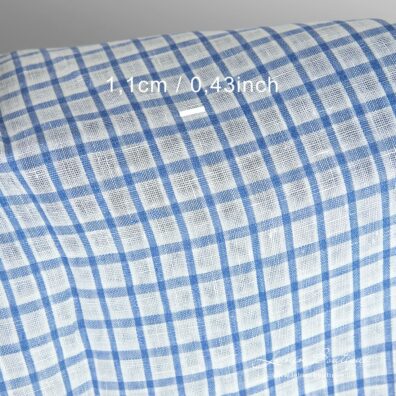 Leinenstoff weiß-blau kariert zum Nähen von Schals, Tüchern, Gardinen, Tischdecken