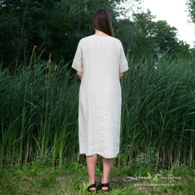 Kurzarmes naturgraues Leinenkleid