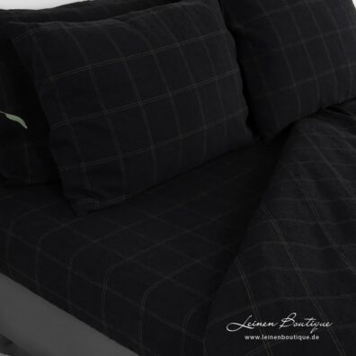 BOSKA Bettlaken / Spannbettlaken aus schwarz-dunkelgrün kariertem vorgewaschenem Halbleinen