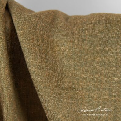 Leinenstoff in Fischgratbindung aus braunem und dunkelgrünem Garn gewebt