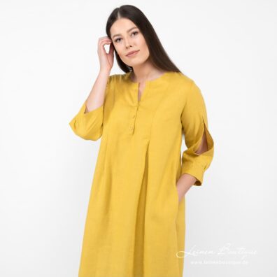 Knielanges senfgelbes Leinenkleid mit Taschen