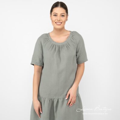 Leinenkleid grünlich gerafft am Ausschnitt