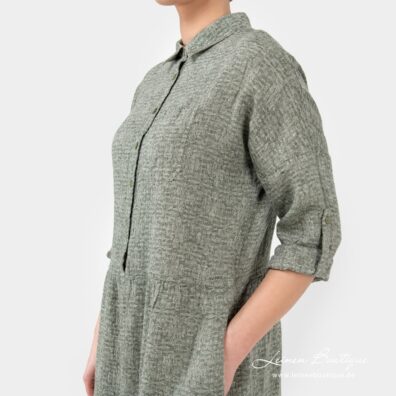 Halbleinenkleid moosgrün mit 3/4 Ärmeln mit Knopfriegel