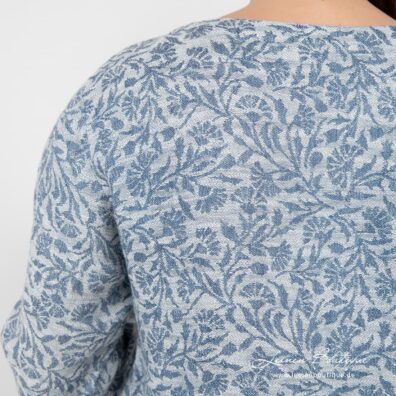 Halbleinen-Bluse blau mit Blumen