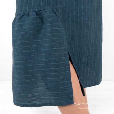 MINDY Leinenkleid dunkelblau mit feiner Raffung am Saum und Schlitzen