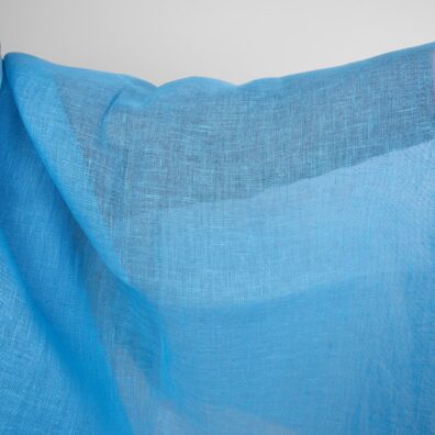 Leinenstoff transparent intensiv himmelblau, zum Nähen von Gardinen und Schals geeignet
