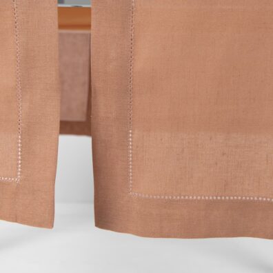 Halbleinen-Tischläufer hellbraun mit 4cm breitem Umschlagsaum