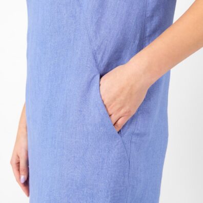 Leinenkleid blau mit Taschen in den Schrägnähten vorne