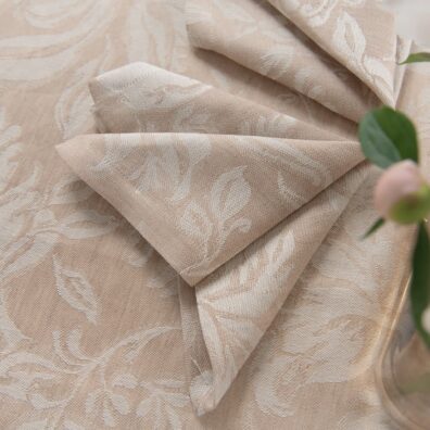 Halbleinen Serviette hellbraun mit eingewebten Blumen, Jacquard