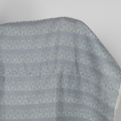 Leinenstoff grau-lila mit geometrischem Muster