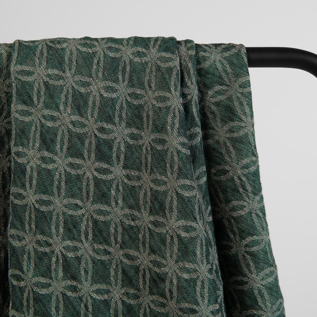 VIRGO Leinentuch grün, zweischichtiger Jacquard mit geometrischem Muster