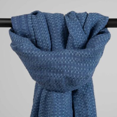 ULTRA Leinenschal blau mit feinem Webmuster