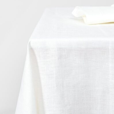 Milchweiße elegante Leinenstischdecke