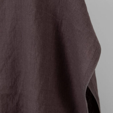 Leinenstoff mattbraun gewaschen ist zum Nähen von Kleidung und Heimtextilien passend