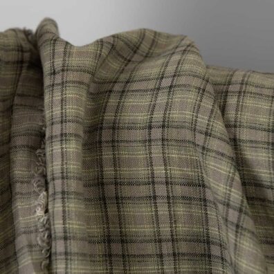 Leinenstoff dunkelbeige-grün kariert gewaschen, zum Nähen von Kleidung und Heimtextilien geeignet