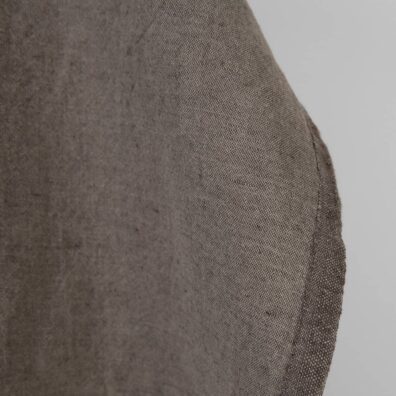 Halbleinen graubräunlich gewaschen ist zum Nähen von Kleidung und Heimtextilien passend