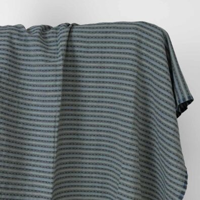 Blau-grün gestreiftes Halbleinen gewaschen