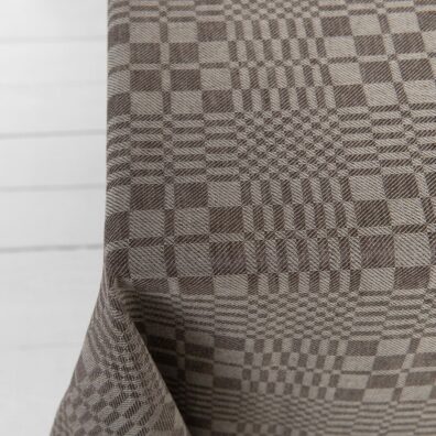 Tischdecke aus grau-dunkelbraun kariertem Leinen-Baumwollmix