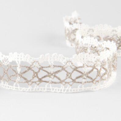 Leinenspitze naturgrau-weiß 3cm breit