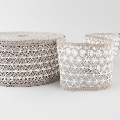 Leinenspitze naturgrau-weiß Nr. 74