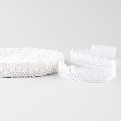 Leinenspitze schneeweiß Nr. 90